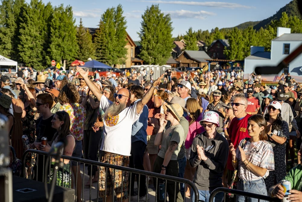 Alpenglow_DogsInAPile_SelectsLowerRes_6-17-24_NolanBlunck-31