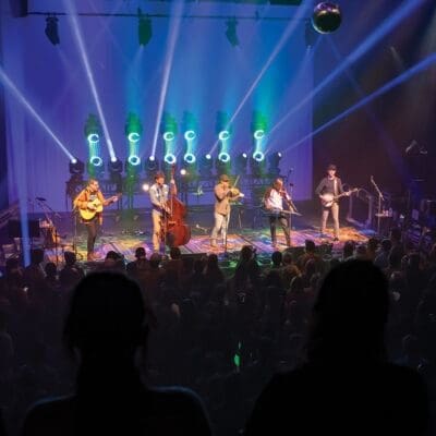 2024-Infamous-Stringdusters Band plays on stage